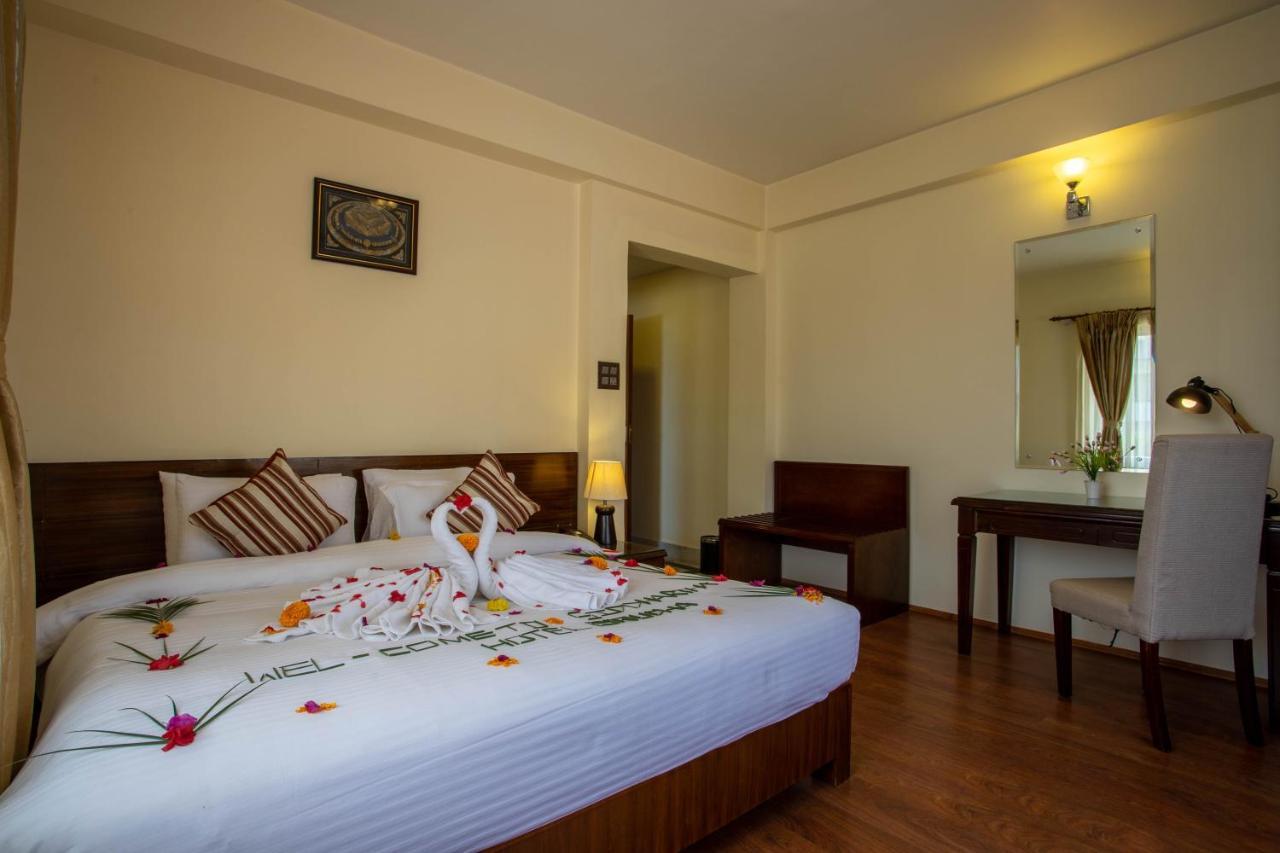Siddhartha Boutique Hotel, Boudha カトマンズ エクステリア 写真